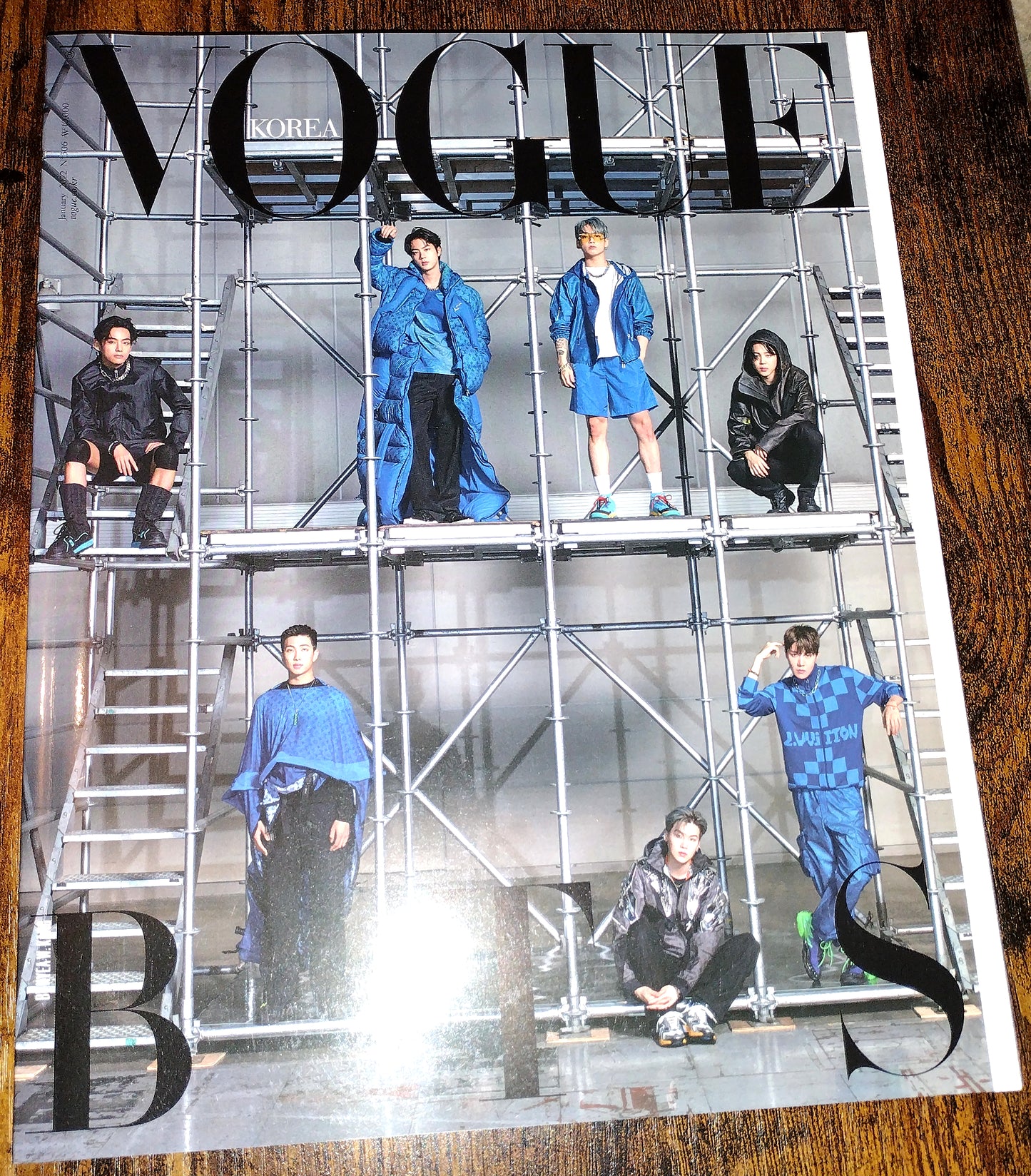 Vogue January 2022 No. 306 (BTS Covers)
